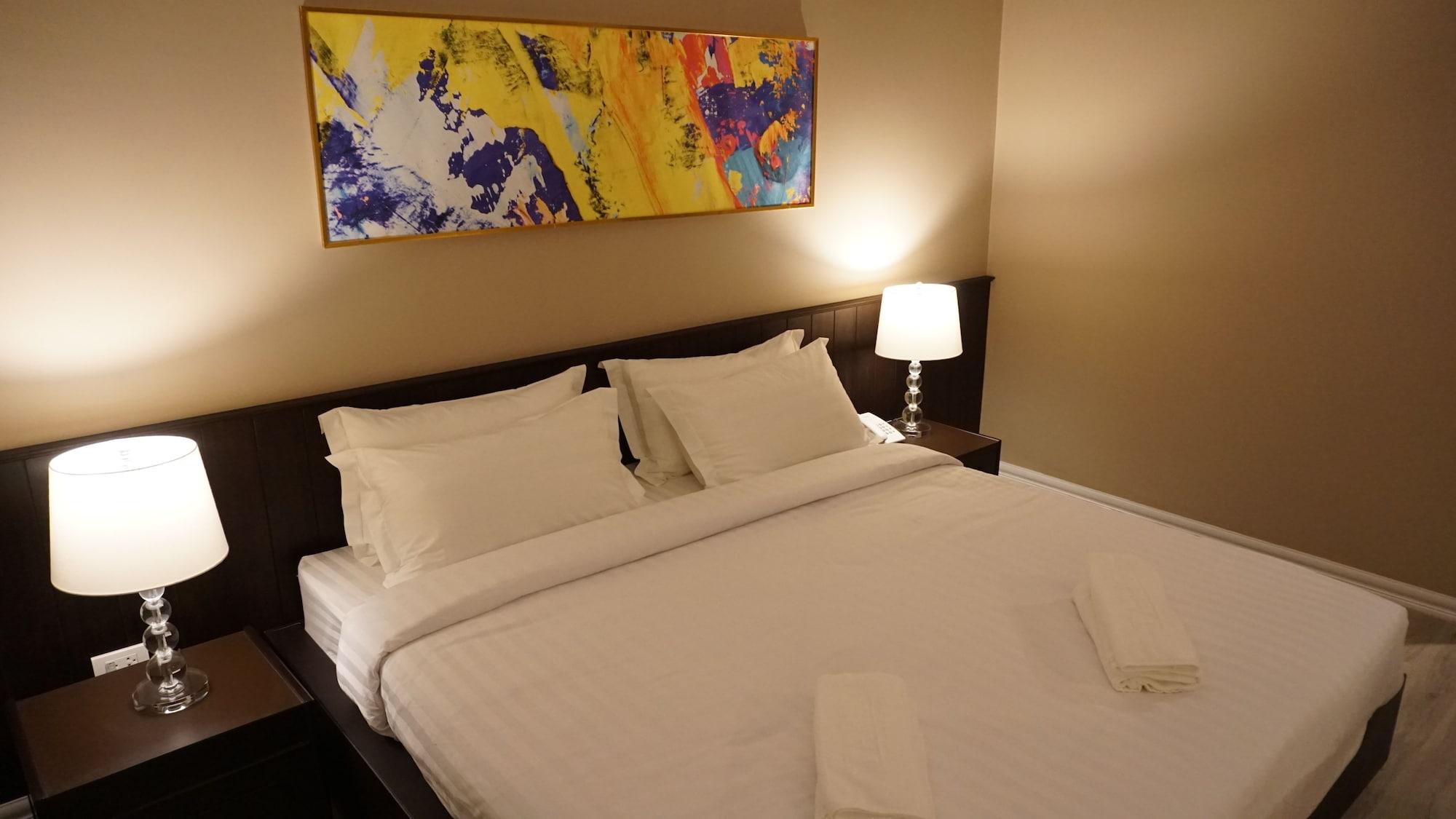 Taris Art Hotel Phrae Ngoại thất bức ảnh
