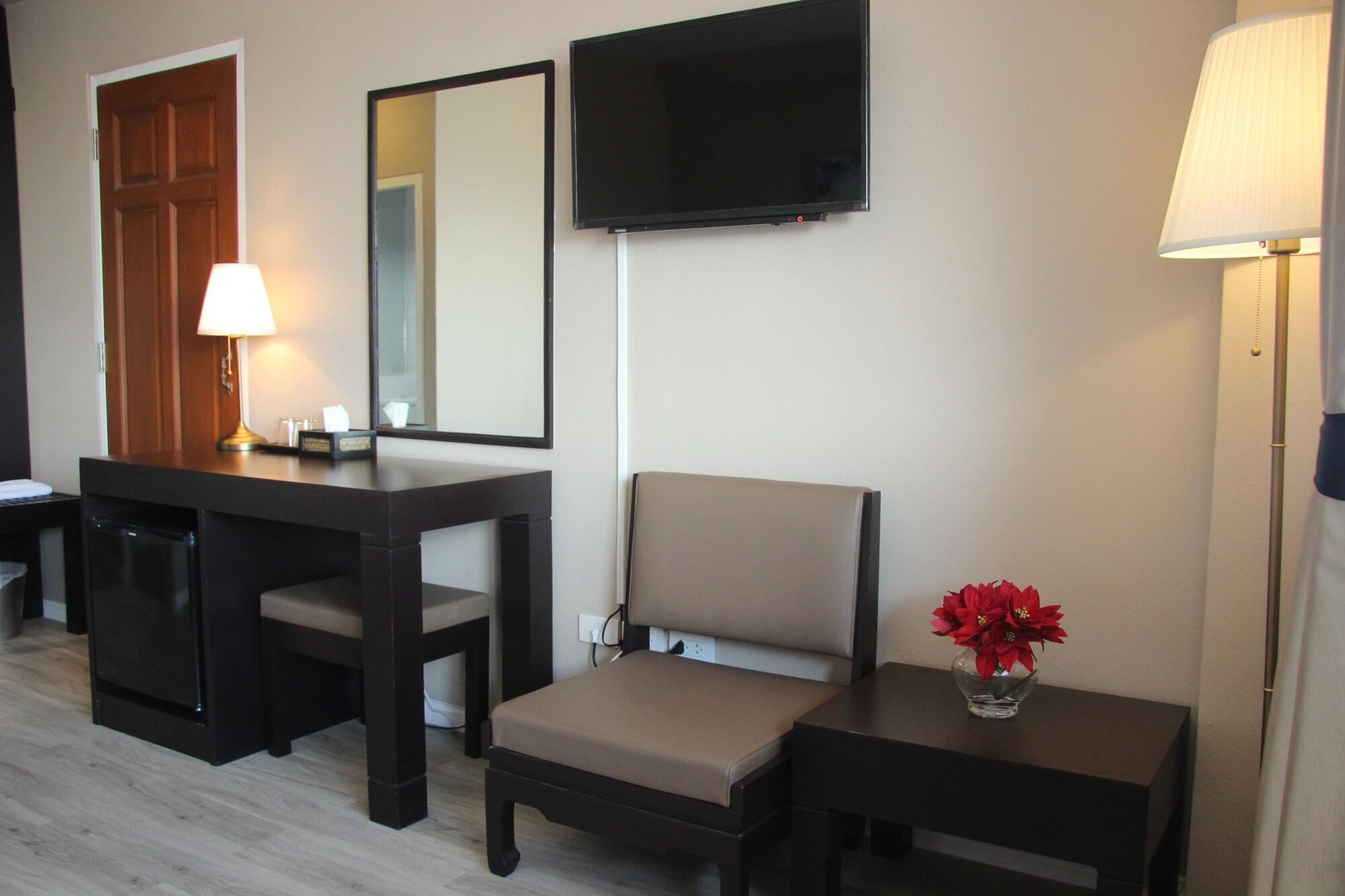Taris Art Hotel Phrae Ngoại thất bức ảnh