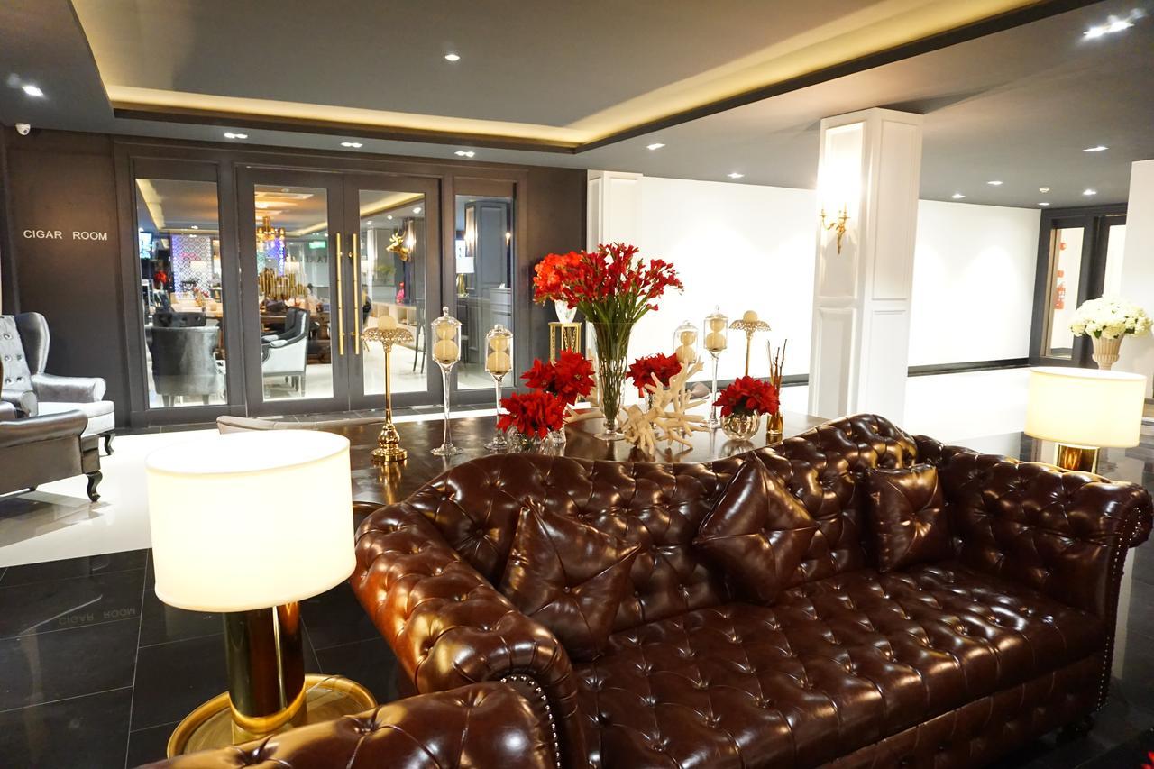 Taris Art Hotel Phrae Ngoại thất bức ảnh
