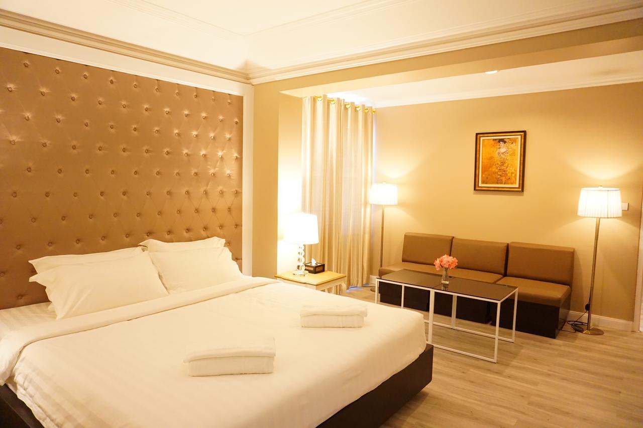 Taris Art Hotel Phrae Ngoại thất bức ảnh