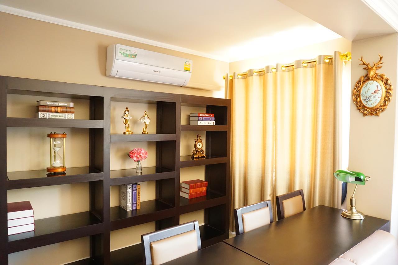 Taris Art Hotel Phrae Ngoại thất bức ảnh