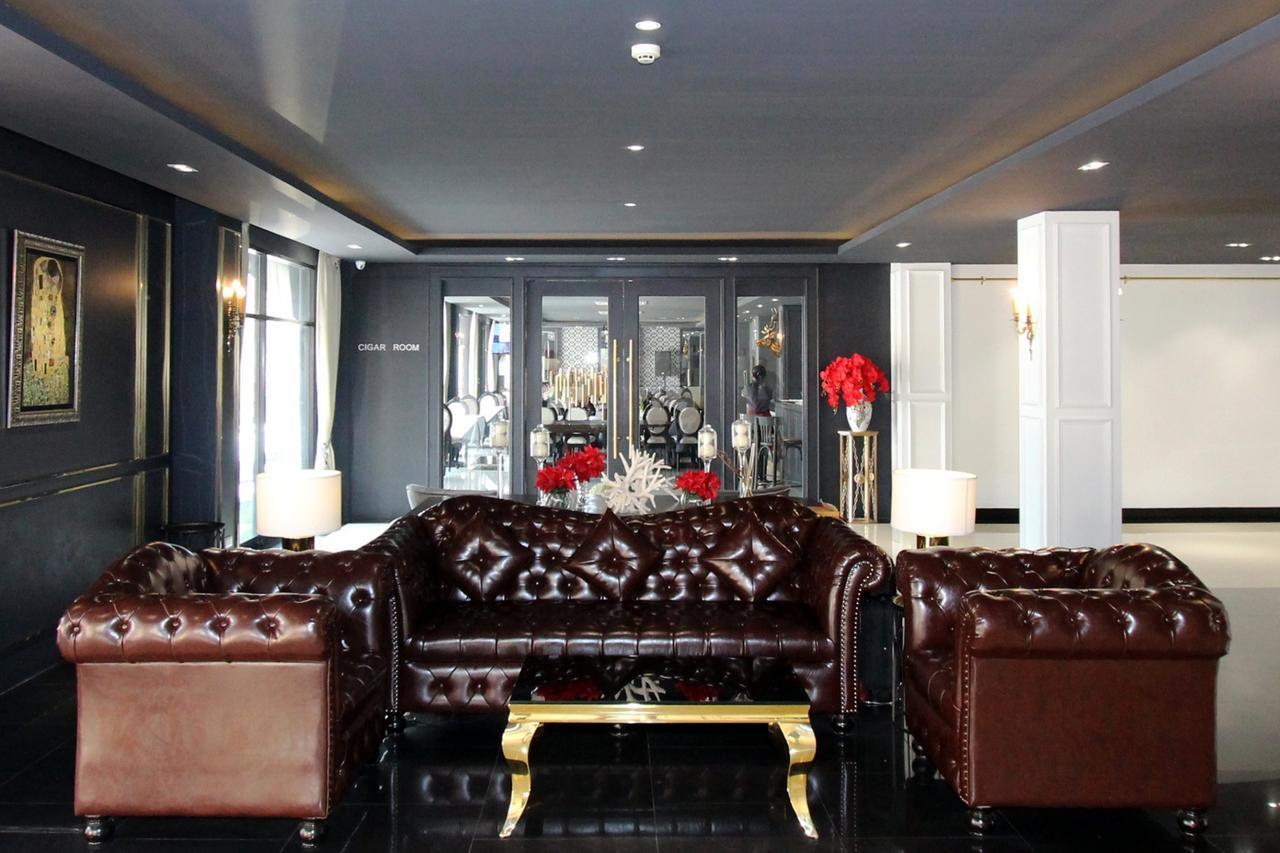 Taris Art Hotel Phrae Ngoại thất bức ảnh
