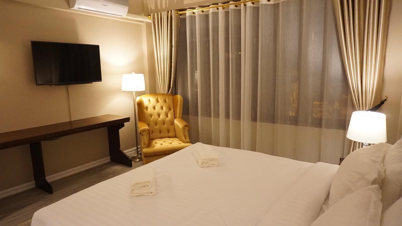 Taris Art Hotel Phrae Ngoại thất bức ảnh